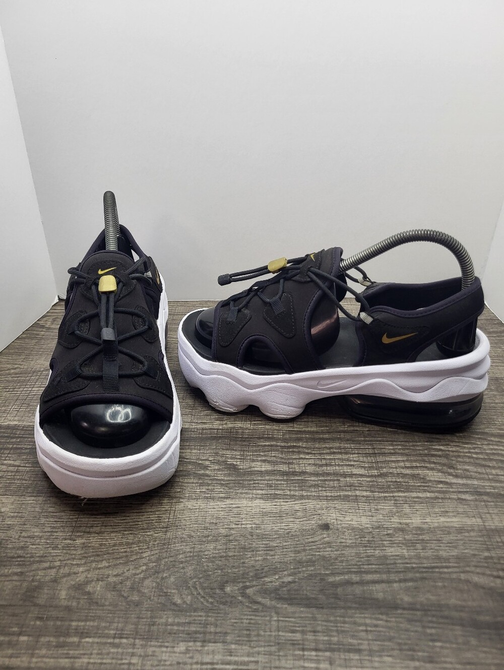 Nike Air Max Koko Sandals Shoe Black White CW9705-001 Women's Size 9